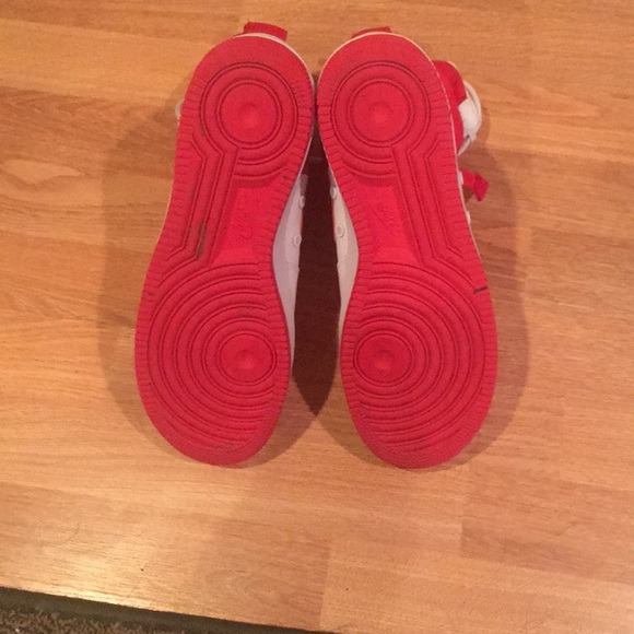 Nike Air Force 1 - Picture 4 of 6